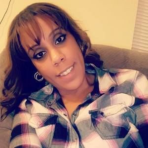 Meet your Posher, Monique